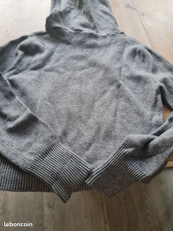Sweat-shirt (image 1)