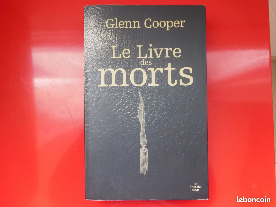 Le livre des morts Broché de Glenn Cooper (image 1)