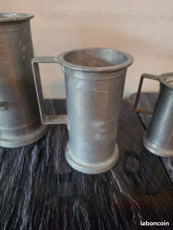 Jeu de 6 anciennes mesures de capacité en étain / Pots doseurs très bon état (image 4)