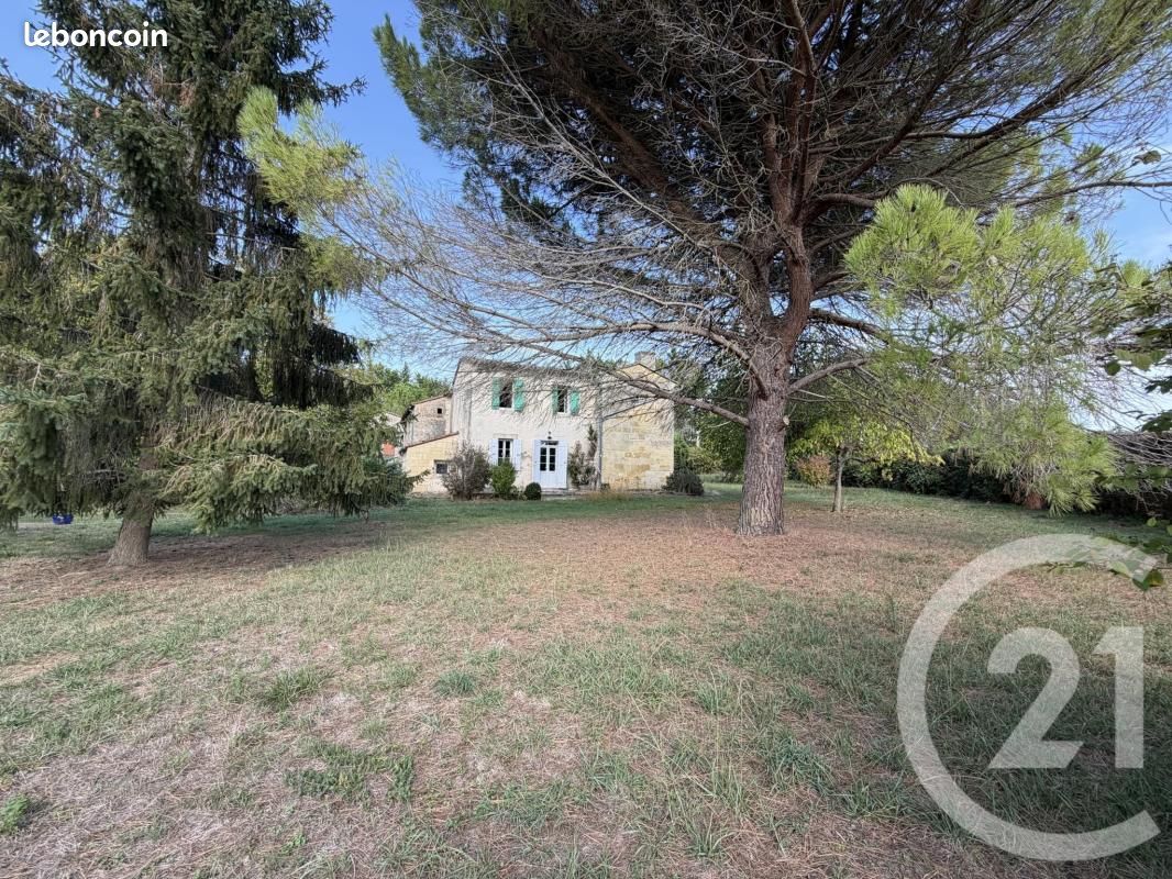 Maison 7 pièces 151 m² · à Saint-Germain-du-Puch · 151 m² · 306 000 €