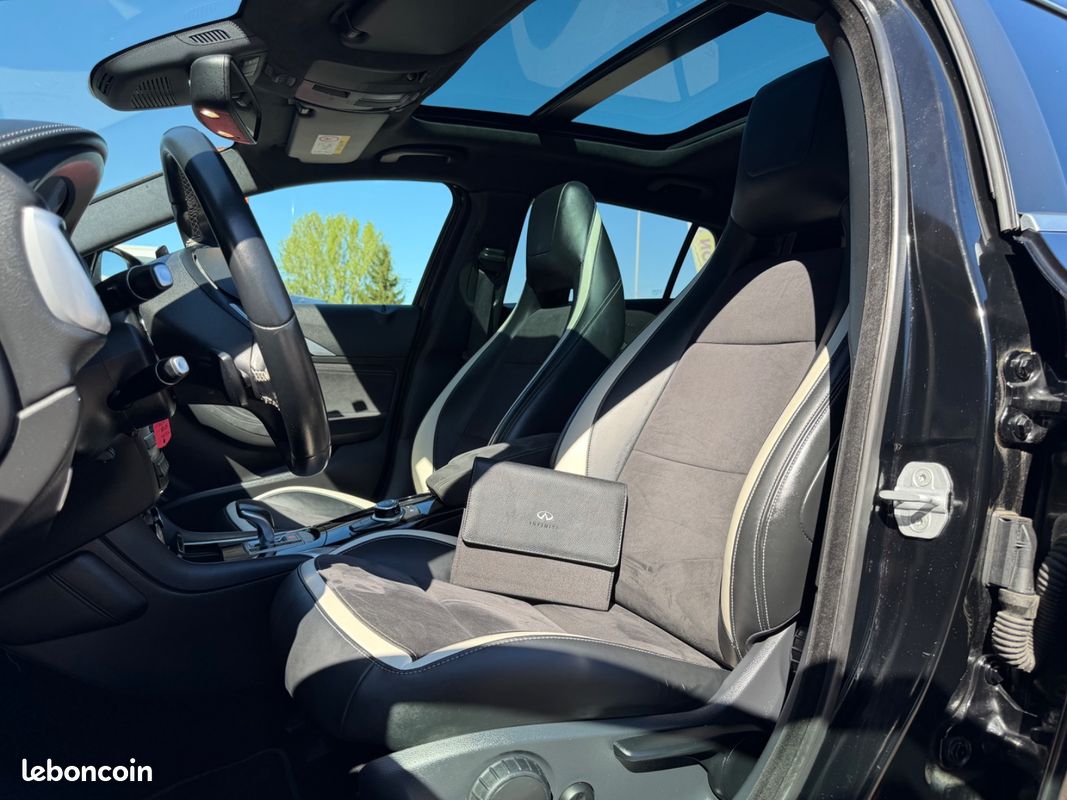 INFINITI Q30 2.2d 170ch 7DCT AWD Sport TOIT PANO BOITE AUTO CUIR ALCANTARA GARANTIE 12 MOIS (image 12)
