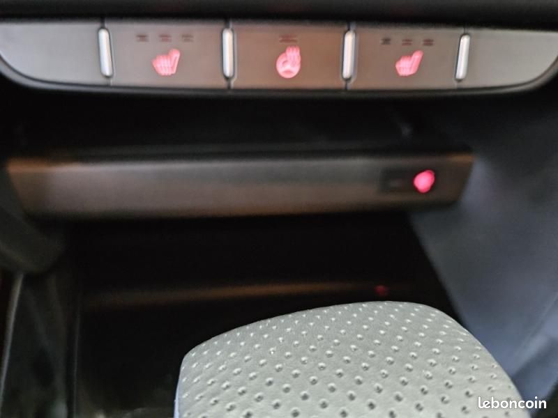 Kia Ceed 1.5 T-GDi 140ch GT-Line DCT7 (image 19)