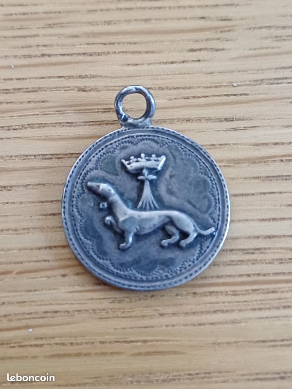 Pendentif Bretagne – Hermine En Faïence Verte – Attache Argentée – Bijou Régional