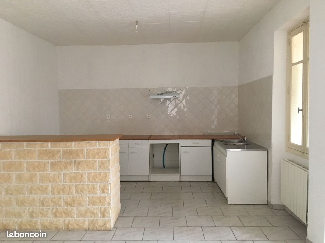 Appartement 4 pièces 80 m² · à Decazeville · 80 m² · 498 €