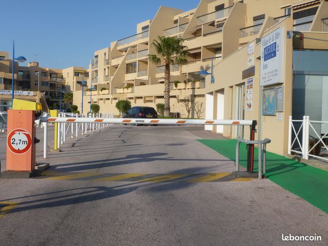 L A FAVIERE - Studio au port de Bormes situé en front de mer à 5mn de la plage (image 10)