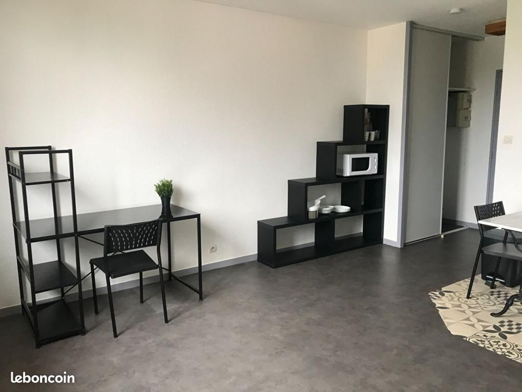 Studio 1 pièce 24 m² - Limoges 87100 (image principale 0)