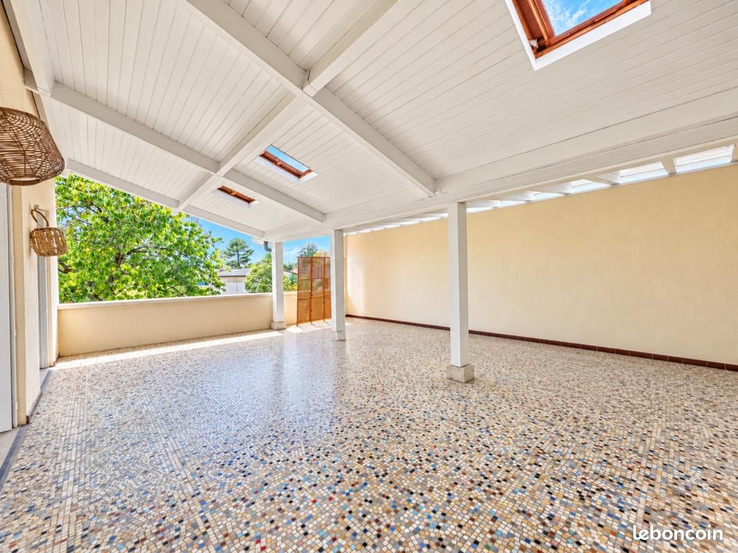 Maison 6 pièces 200 m² · à Castelculier · 200 m² · 229 900 €