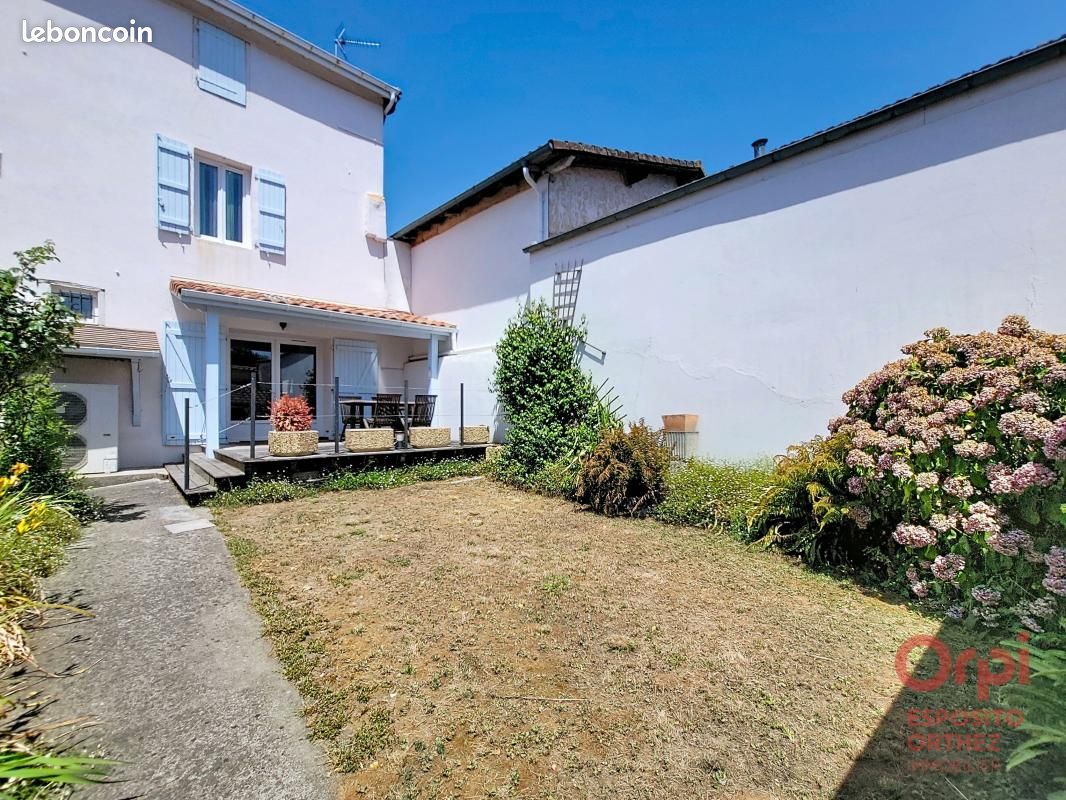 Maison 5 pièces 131 m² · à Amou · 131 m² · 180 000 €