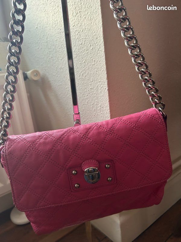 Marc Jacobs (image 1)