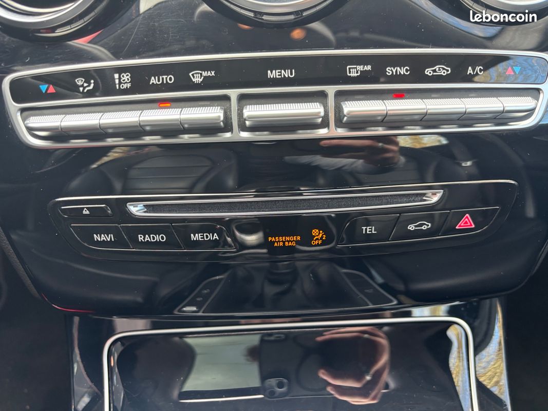 MERCEDES-BENZ CLASSE C BREAK 1.6 200 CDI 135ch AVANTGARDE - TOIT OUVRANT - SIÈGE ÉLECTRIQUE A MEMOIRE - ATTELAGE (image 26)