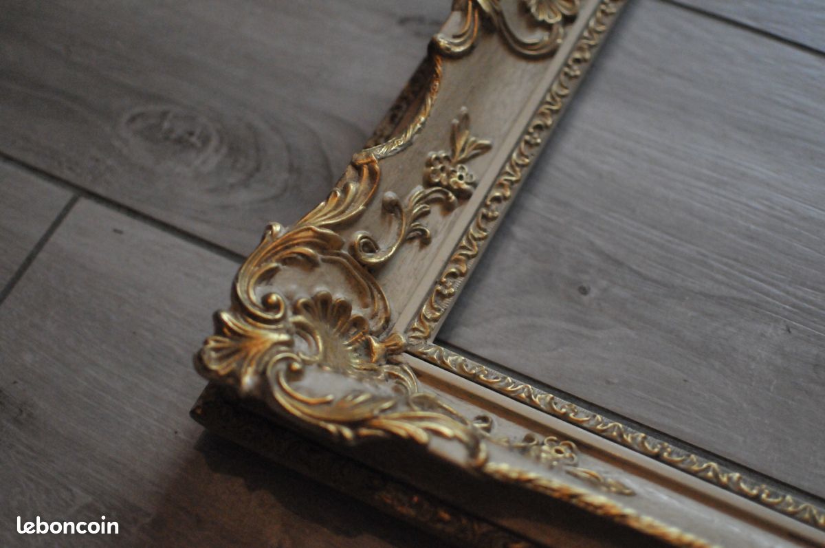 Cadre ancien moulures et dorures 30x40 (image 1)