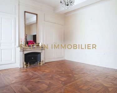 Appartement 650 000 € - 153 m²
