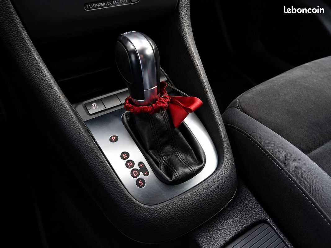 VOLKSWAGEN GOLF 1.6 16V TDI CR FAP - 105 - BV DSG 7 VI BERLINE Carat (image 16)