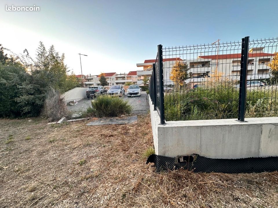Terrain 230 m² · à Marignane · 130 000 €