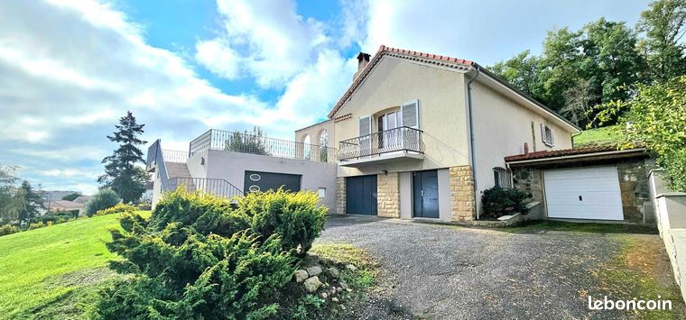 Propriété 6 pièces 103 m²