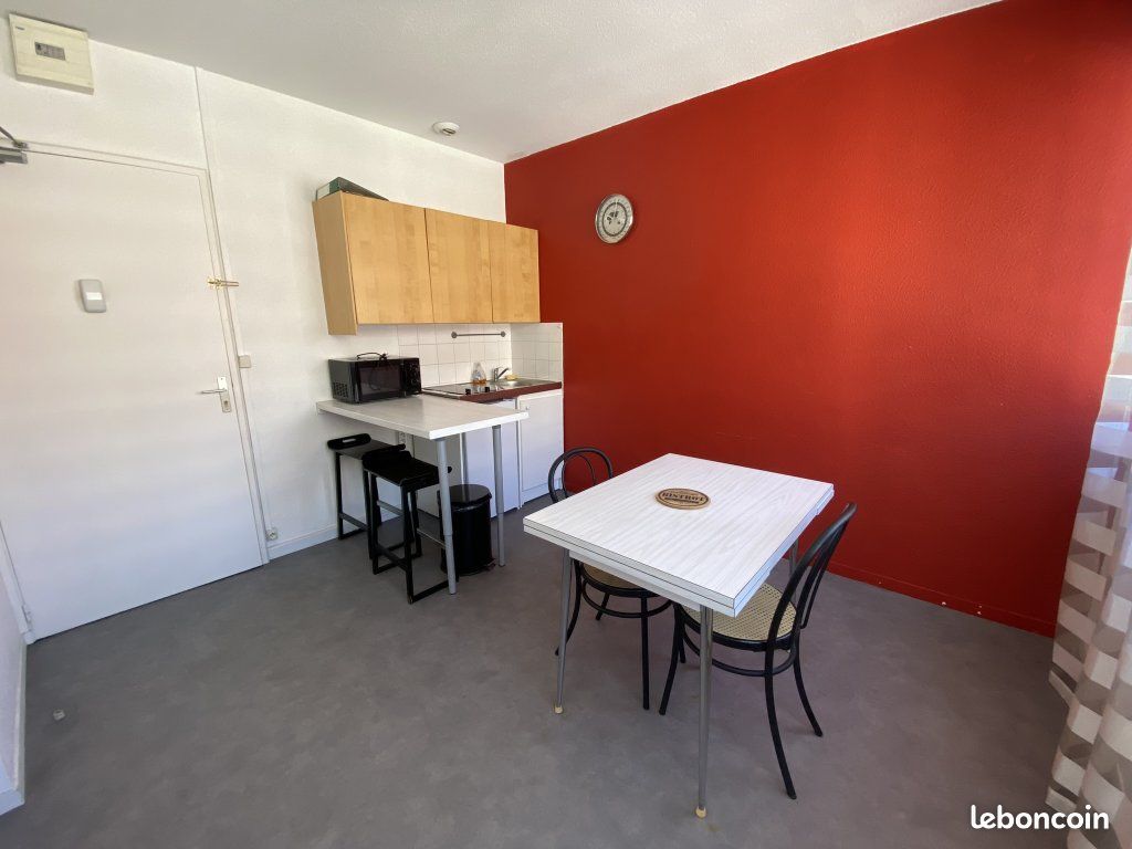 Appartement 1 pièce 22 m² · à Saint-Étienne · 22 m² · 408 €