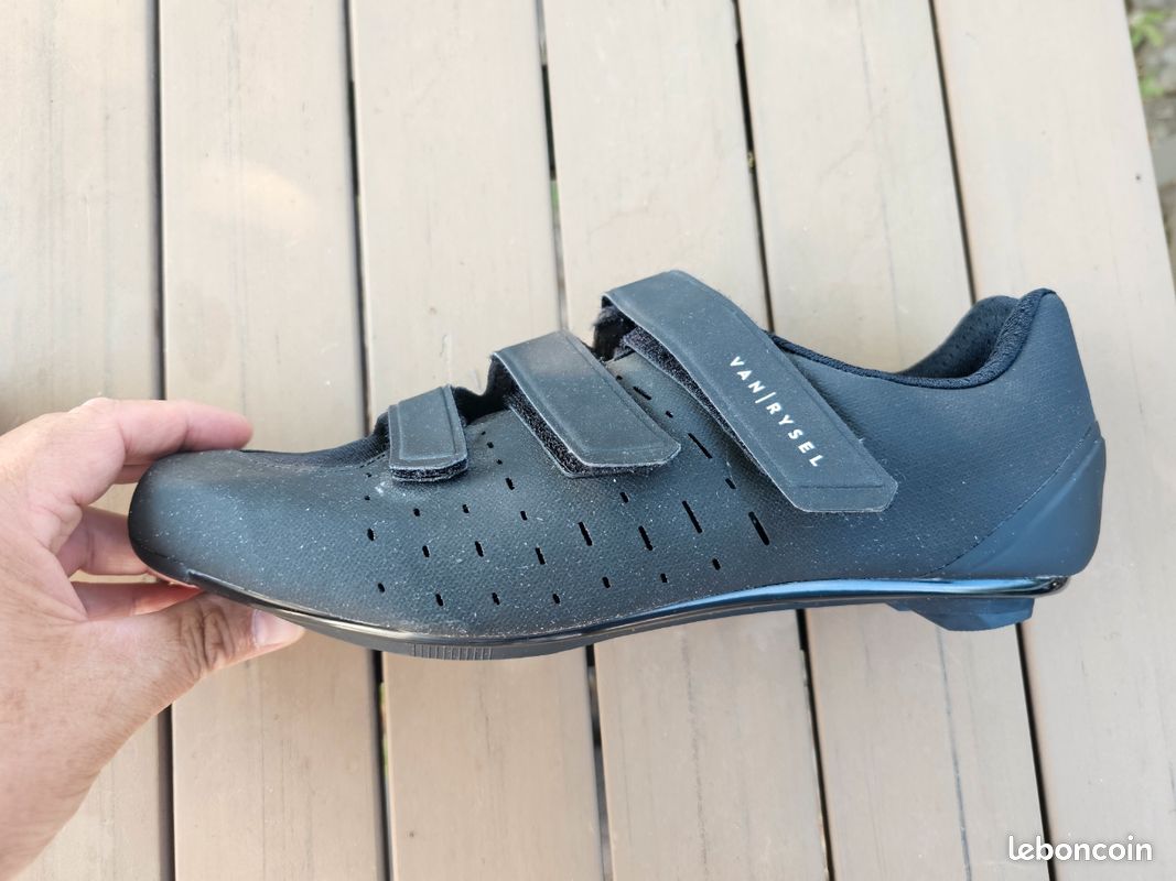 Chaussures vélo route Decathlon VAN RYSEL ROAD 100 neuves T45