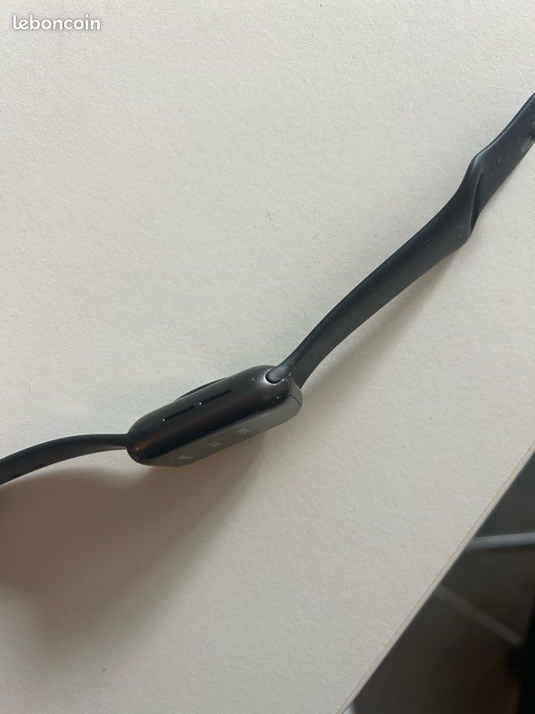 Apple Watch SE 40mm Space Gray + 3 bracelets + boîte & chargeur (image 8)
