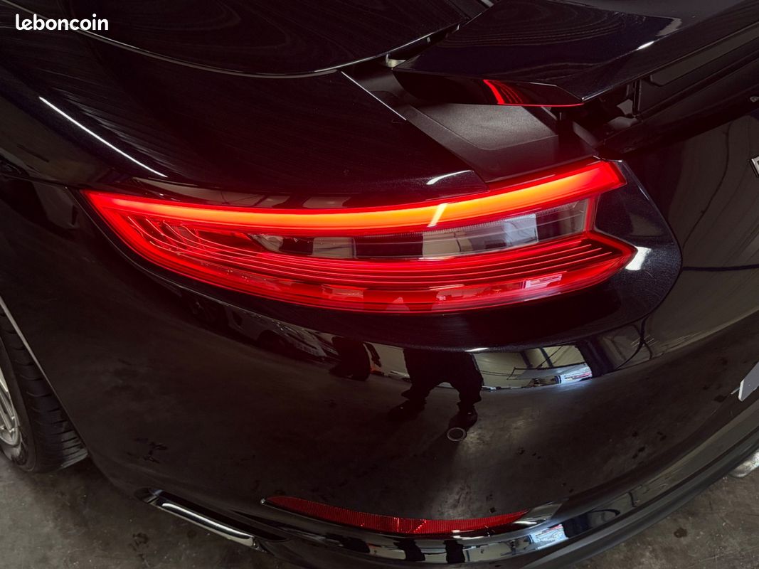 Porsche 911 Carrera S Cabriolet PDK (image 31)