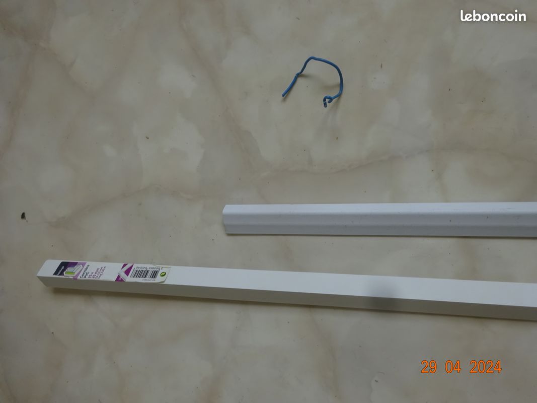 Cornière PVC NEUVE (image 2)