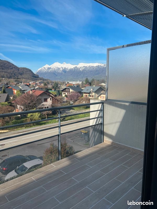 Appartement 3 pièces 67 m² · à Albertville · 67 m² · 898 €