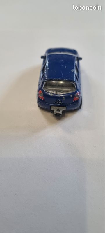 Renault clio majorette 1/57 (image 4)
