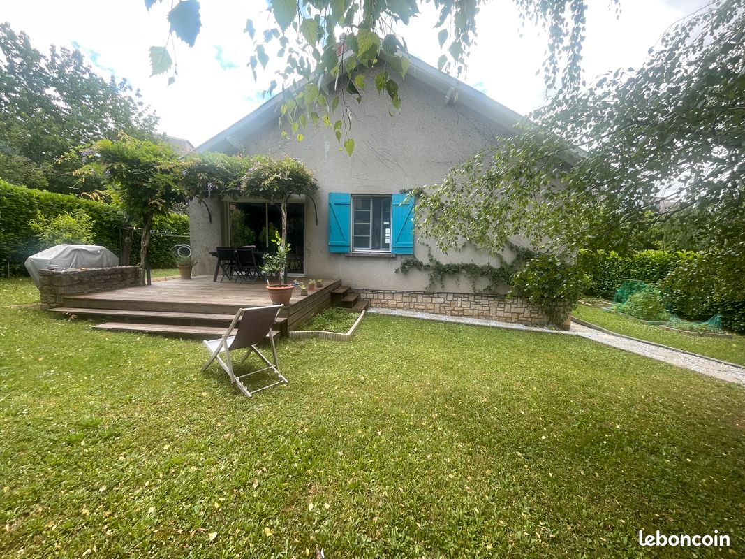 Maison 6 pièces 130 m² · à Figeac · 130 m² · 264 000 €