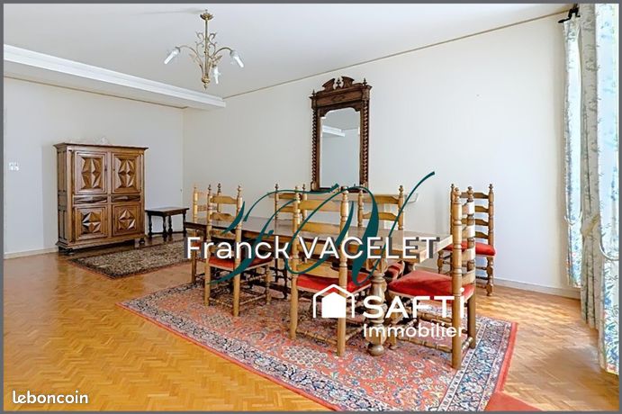 Immeuble 255 m² LA REOLE