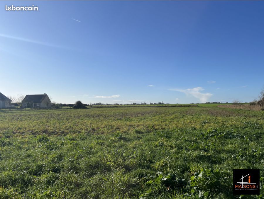 Terrain 1 053 m² Sacquenville · 55 000 €