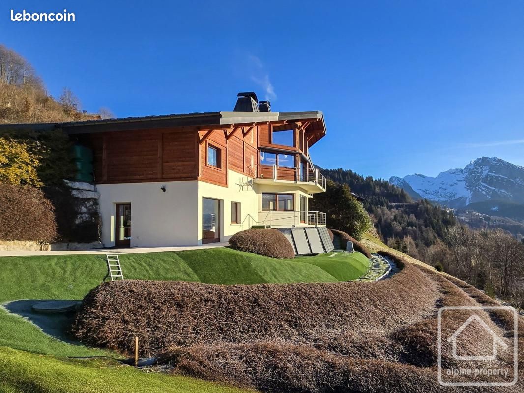 Maison 8 pièces 260 m² · à Verchaix · 260 m² · 1 750 000 €