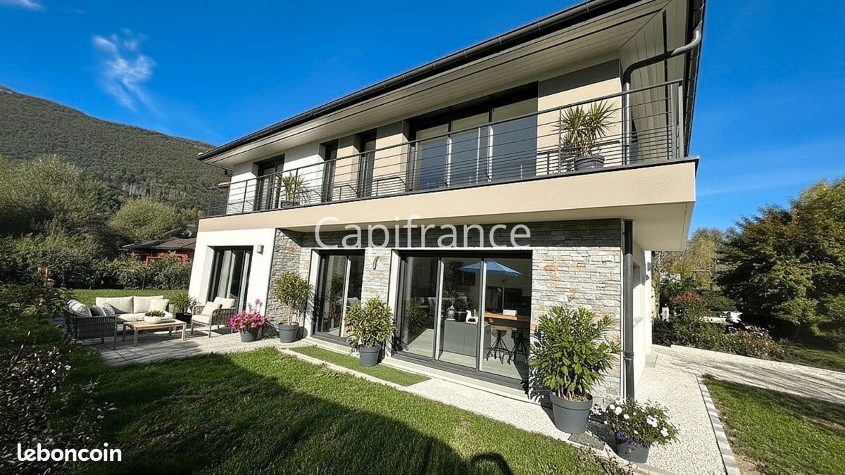 Maison 5 pièces 184 m² · à Sevrier · 184 m² · 1 095 000 €