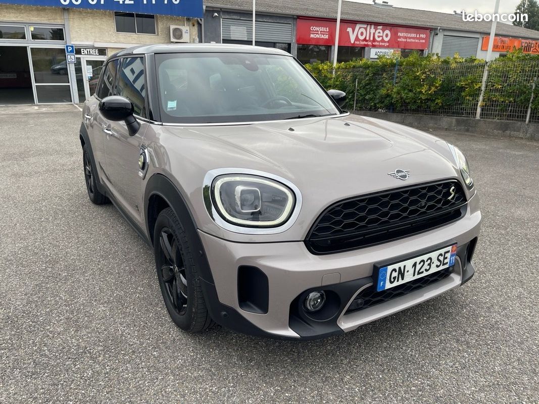 Mini COUNTRYMAN COOPER SE 125CH + 95CH EDITION PREMIUM PLUS ALL4 BVA6 (image 3)
