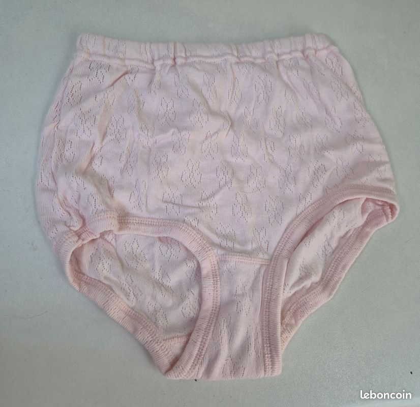 Vends lot de 2 culottes femme M neuves (image 2)