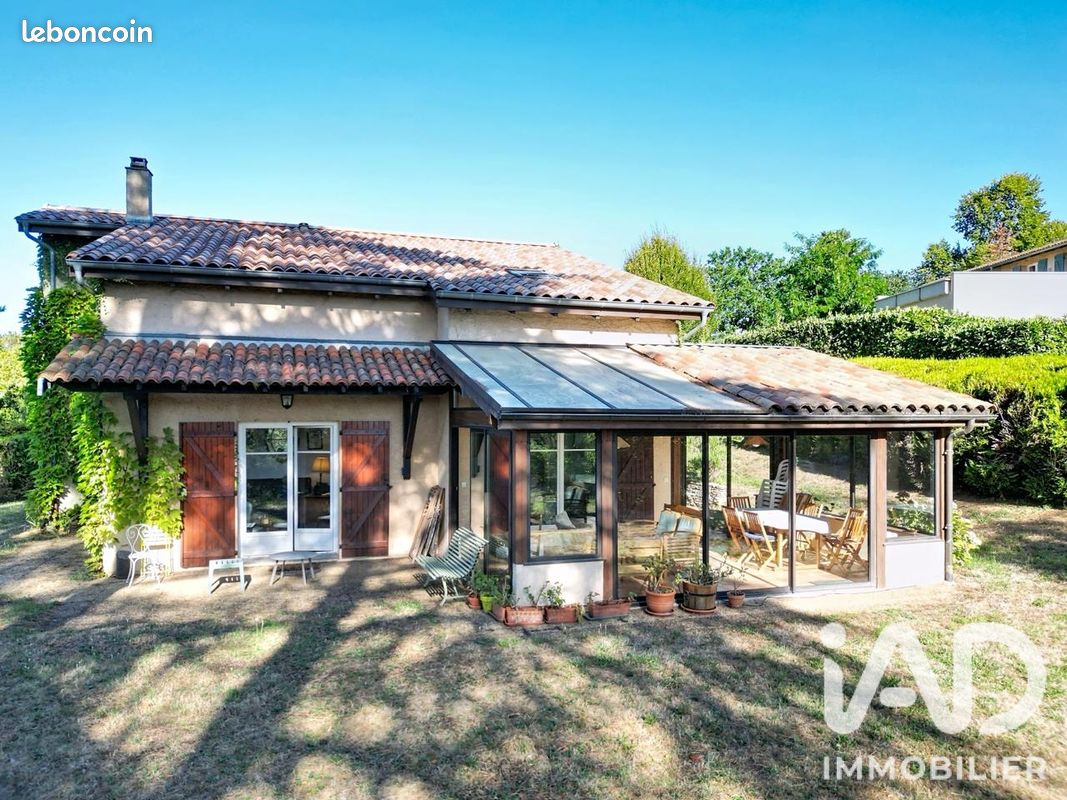 Maison 6 pièces 145 m² · à Saint-Didier-au-Mont-d'Or · 145 m² · 730 000 €