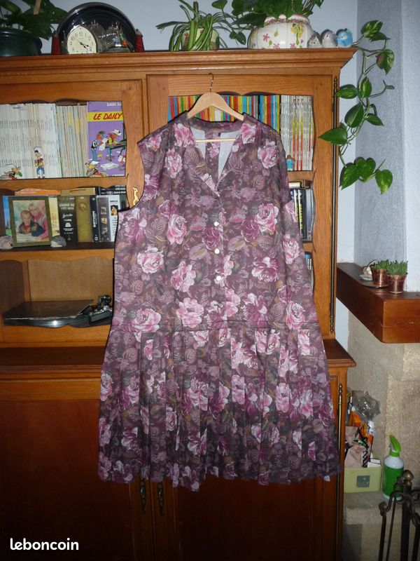 Robe (image 1)