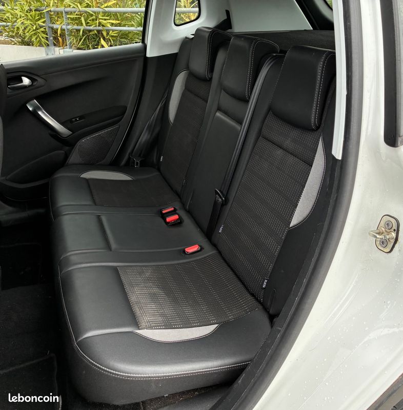 PEUGEOT 2008 1.5 BLUEHDI 120CH - ALLURE BUSINESS - BVa (image 8)