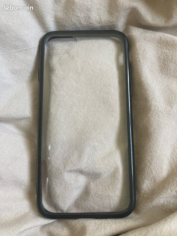 Coque de protection pour iPhone 7 (image 1)