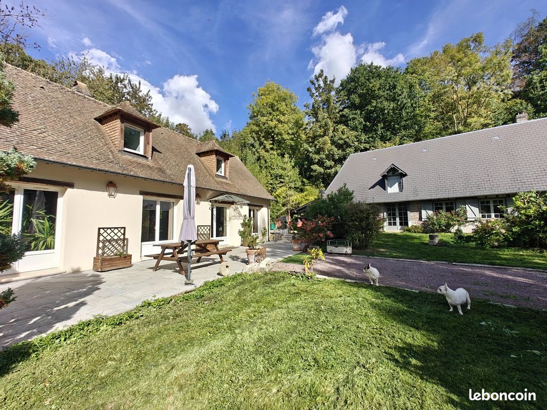Maison 5 pièces 100 m² · à Brionne · 100 m² · 280 000 €