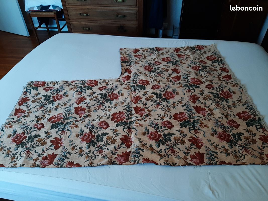Tissu ameublement velours ras imprimé (image 1)