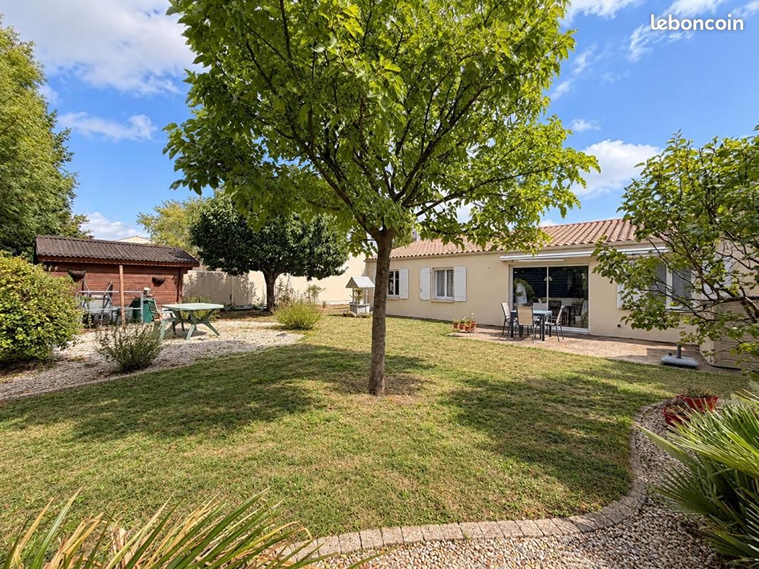 Maison 5 pièces 100 m² · à Dompierre-sur-Mer · 100 m² · 389 000 €