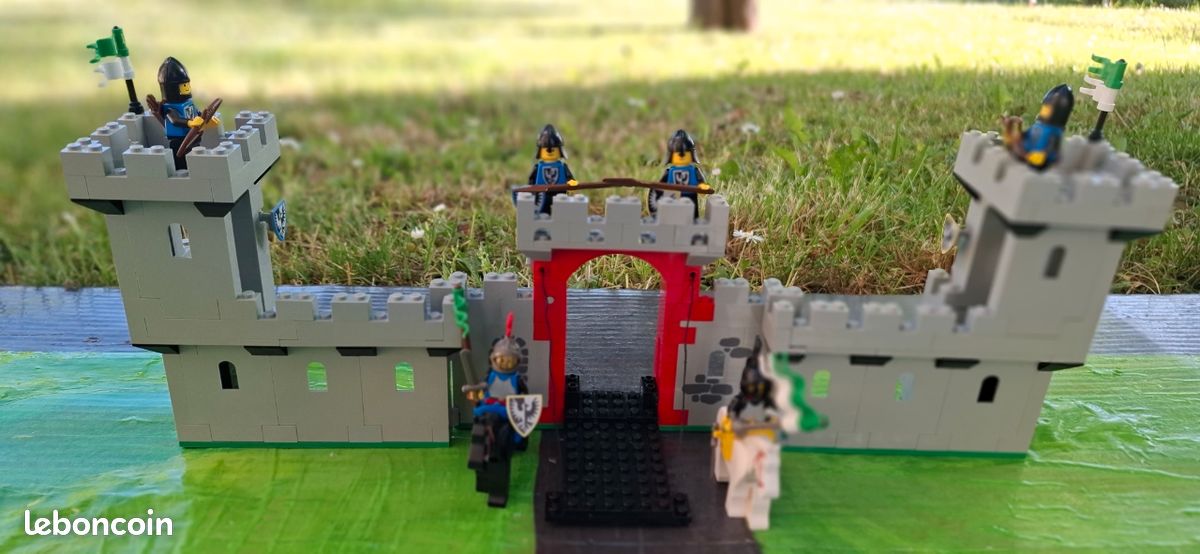 LEGO Black Knight's Castle 6073 (image 4)