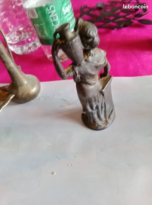 Petite statuette ancienne en étain (image 3)