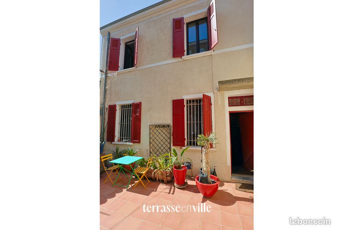 Maison 7 pièces 221 m² — 7