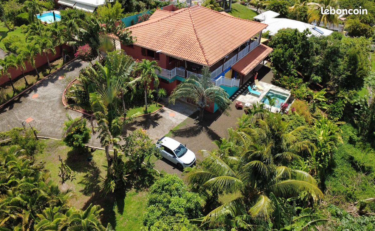 Maison 6 pièces 225 m² · à Sainte-Luce · 225 m² · 930 000 €