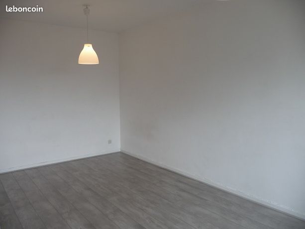 Studio 1 pièce 32 m²