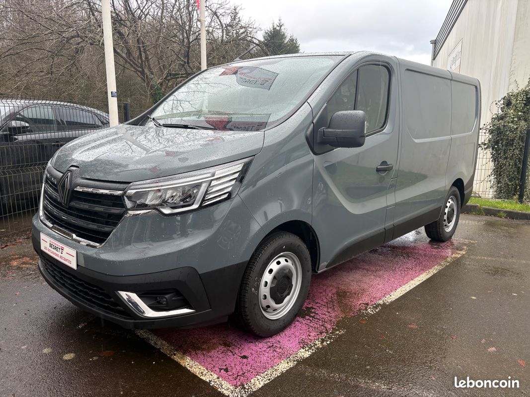 Renault TRAFIC Van L1H1 ADVANCE 3T blue dci 150ch AUTO 9 - KIT BOIS COMPLET COMPRIS - PRET A PARTIR (image 1)