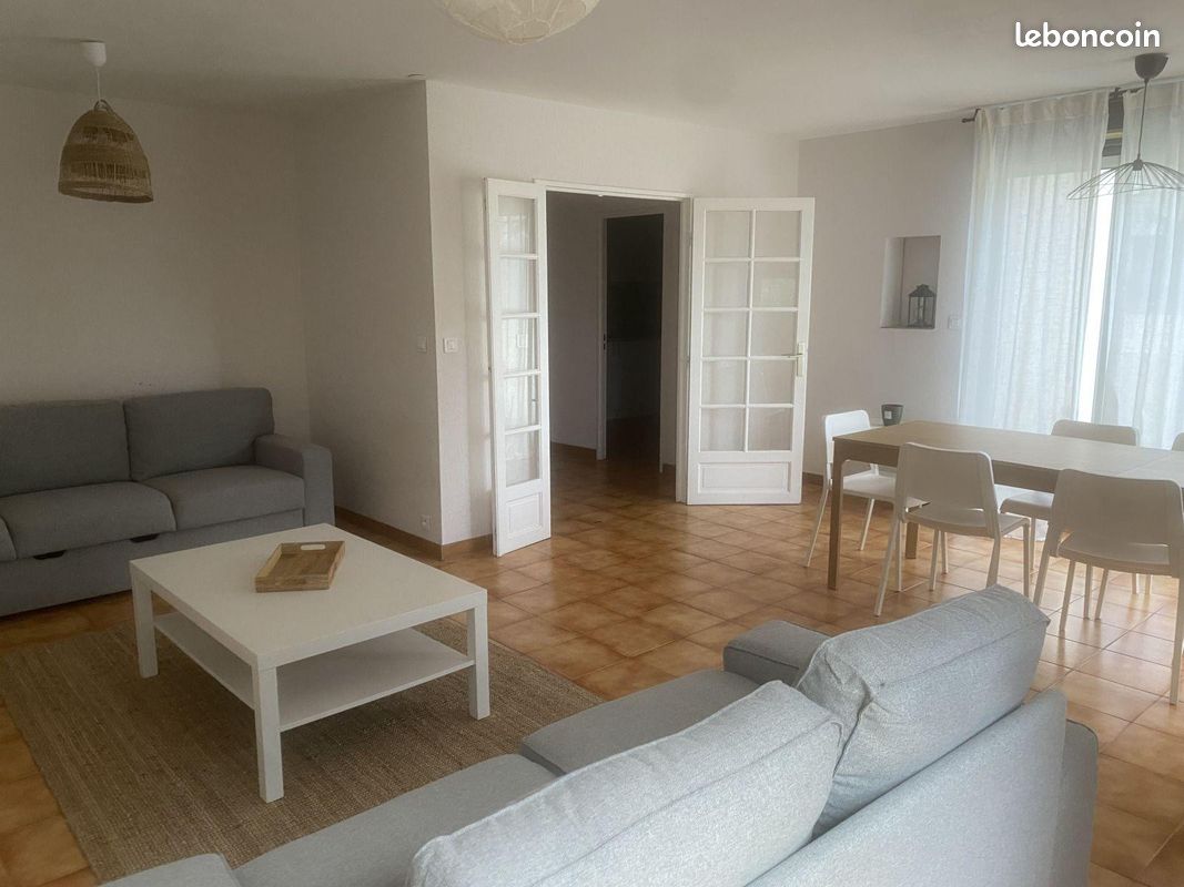 Appartement 5 pièces 102 m² · à Montpellier · 102 m² · 555 €/mois