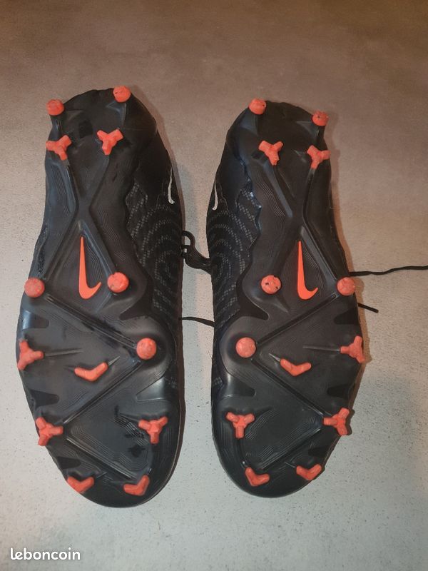 Crampons nike(phantom gx prix négociable (image 4)