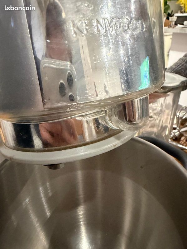 Robot multifonction Kenwood KW070 (image 10)
