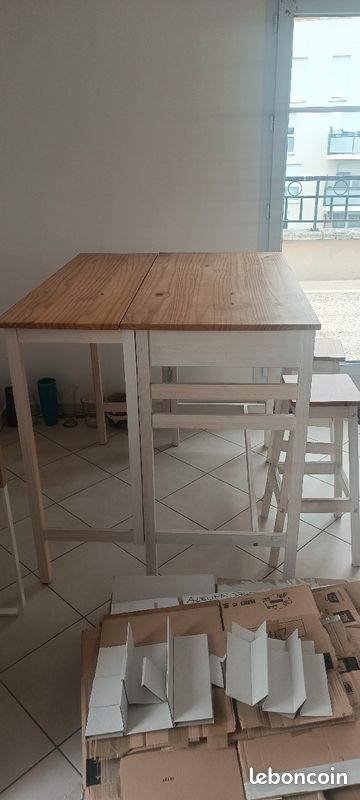 Table haute avec 4 tabourets (image 3)